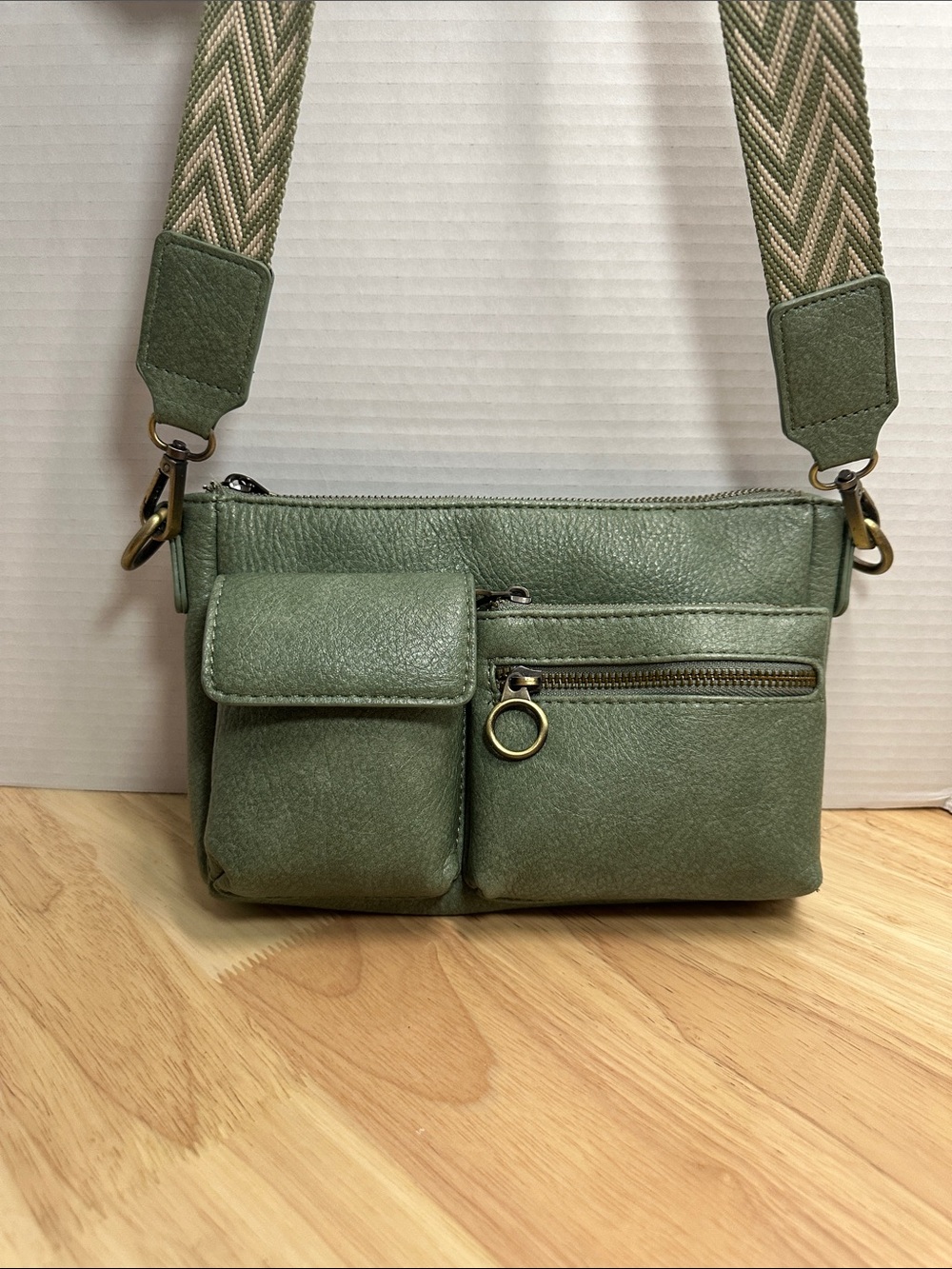 Olive Green Crossbody Shoulder Bag with Adjustable Strap